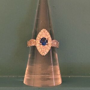 Stunning Silver Ring with Blue Gemstone